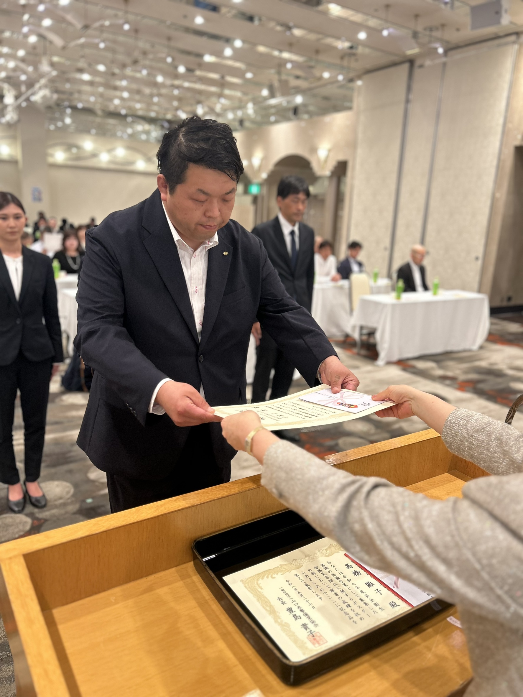 山口県警備業協会定期総会の授賞式